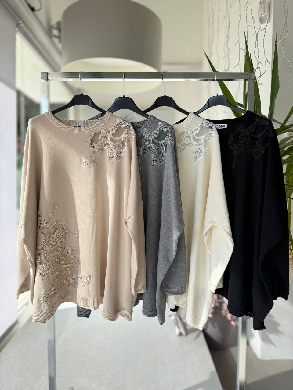 Фото Joie Clair (J-Clair)