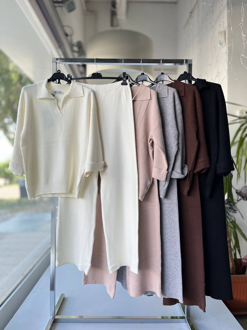 Фото Joie Clair (J-Clair)