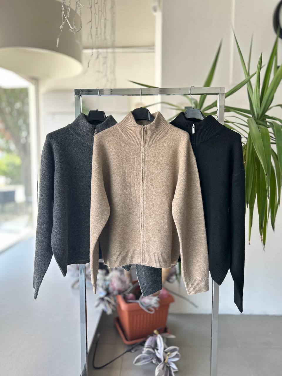 Фото Joie Clair (J-Clair)