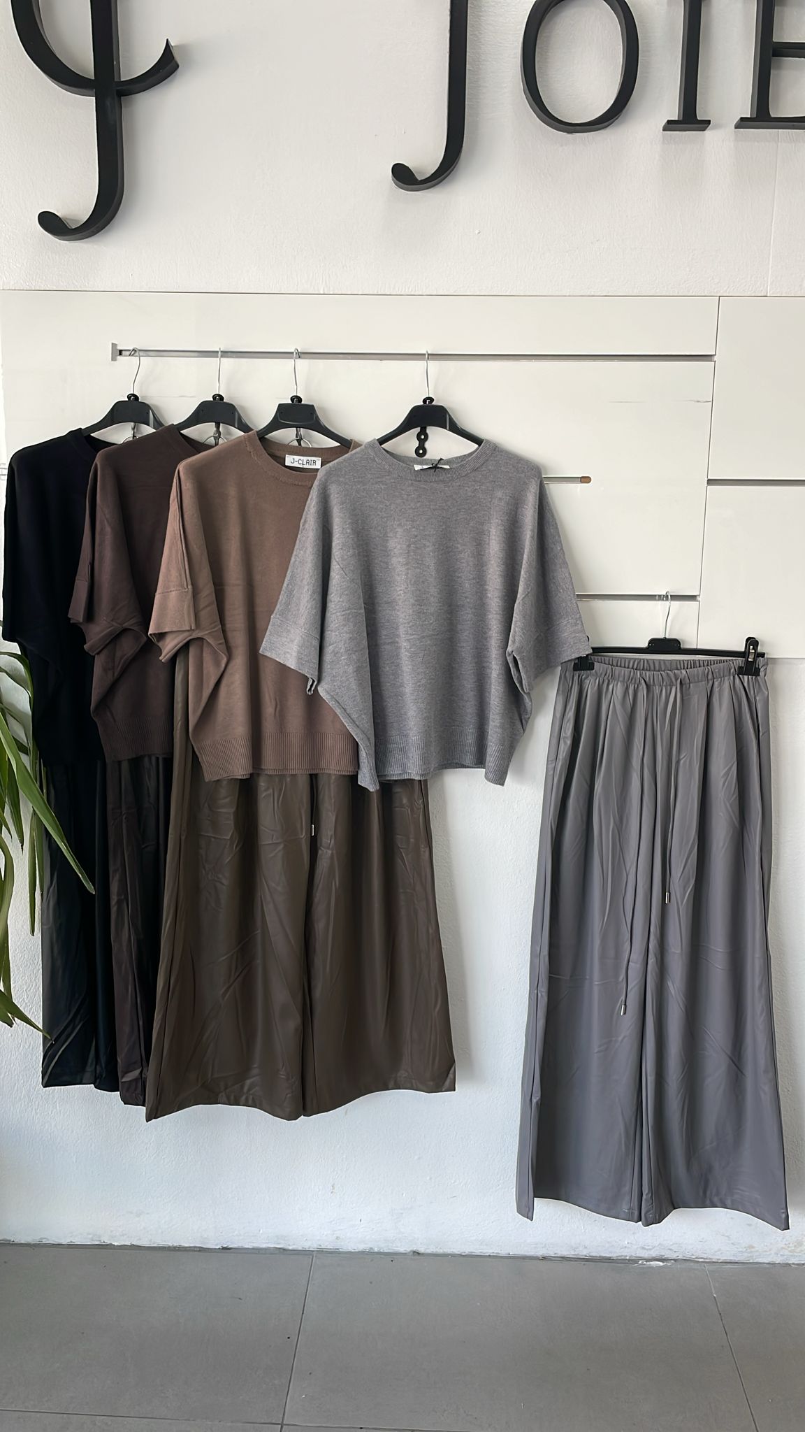 Фото Joie Clair (J-Clair)