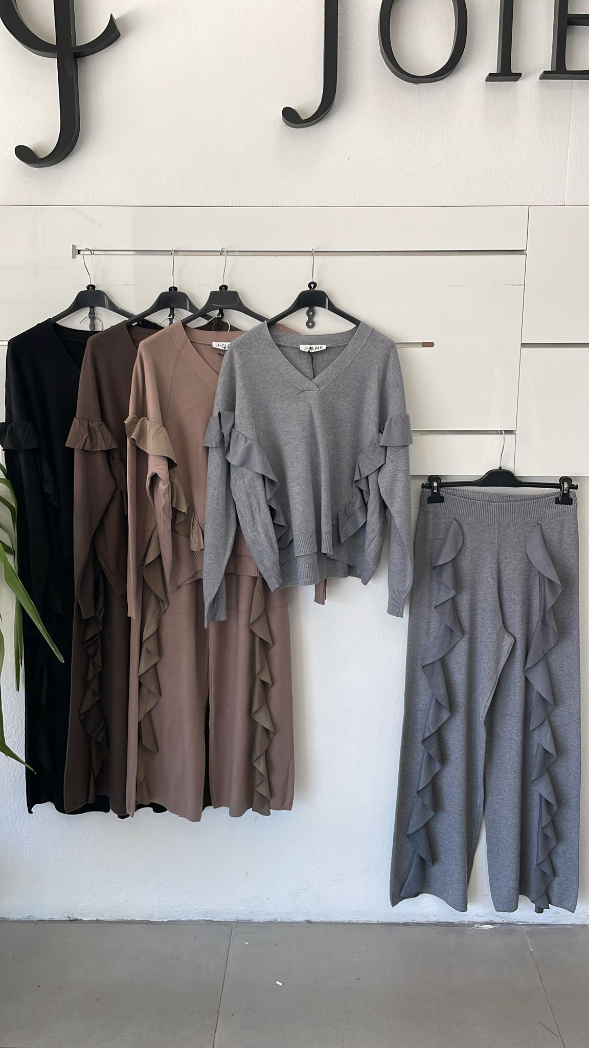 Фото Joie Clair (J-Clair)