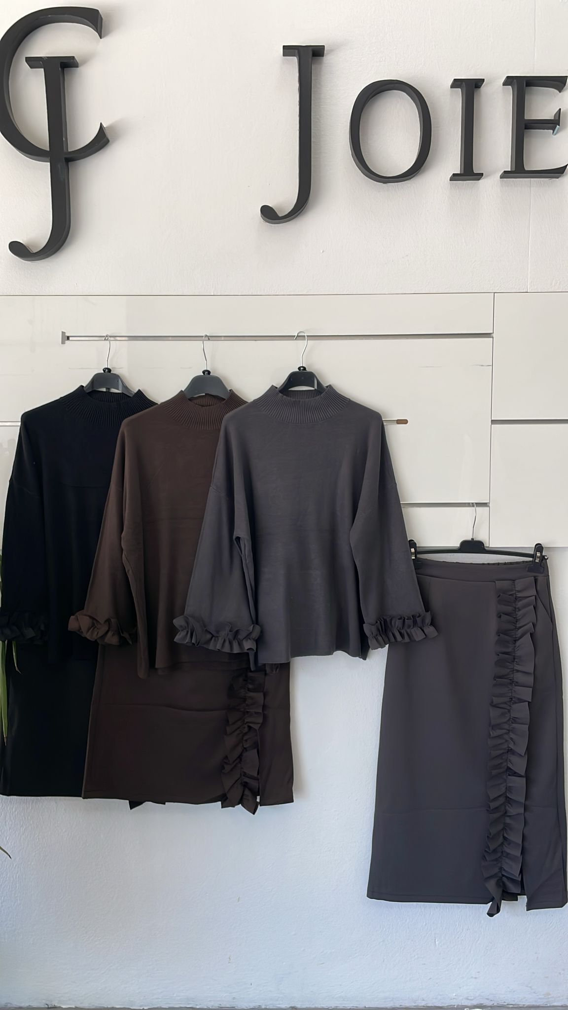 Фото Joie Clair (J-Clair)