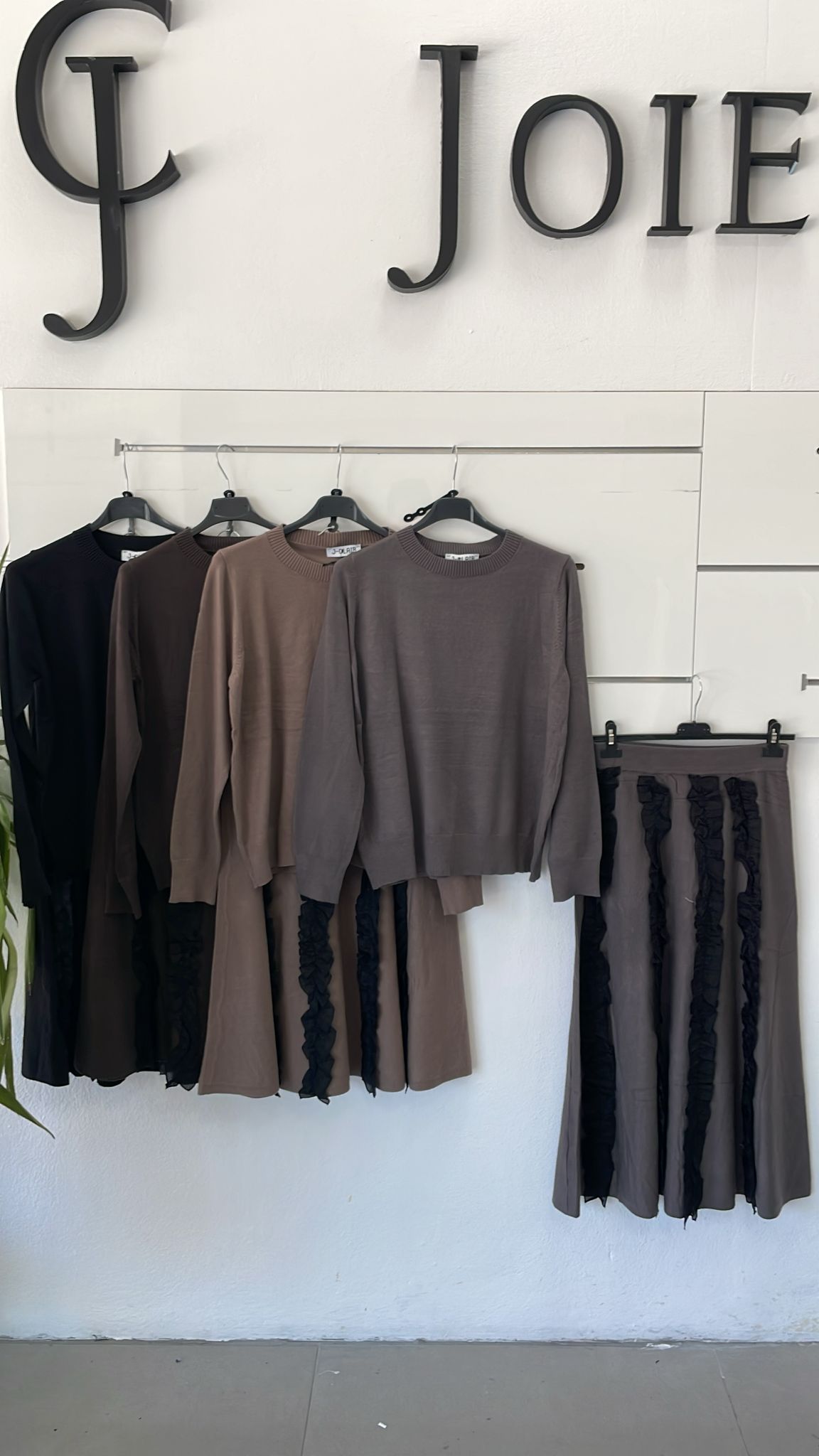 Фото Joie Clair (J-Clair)