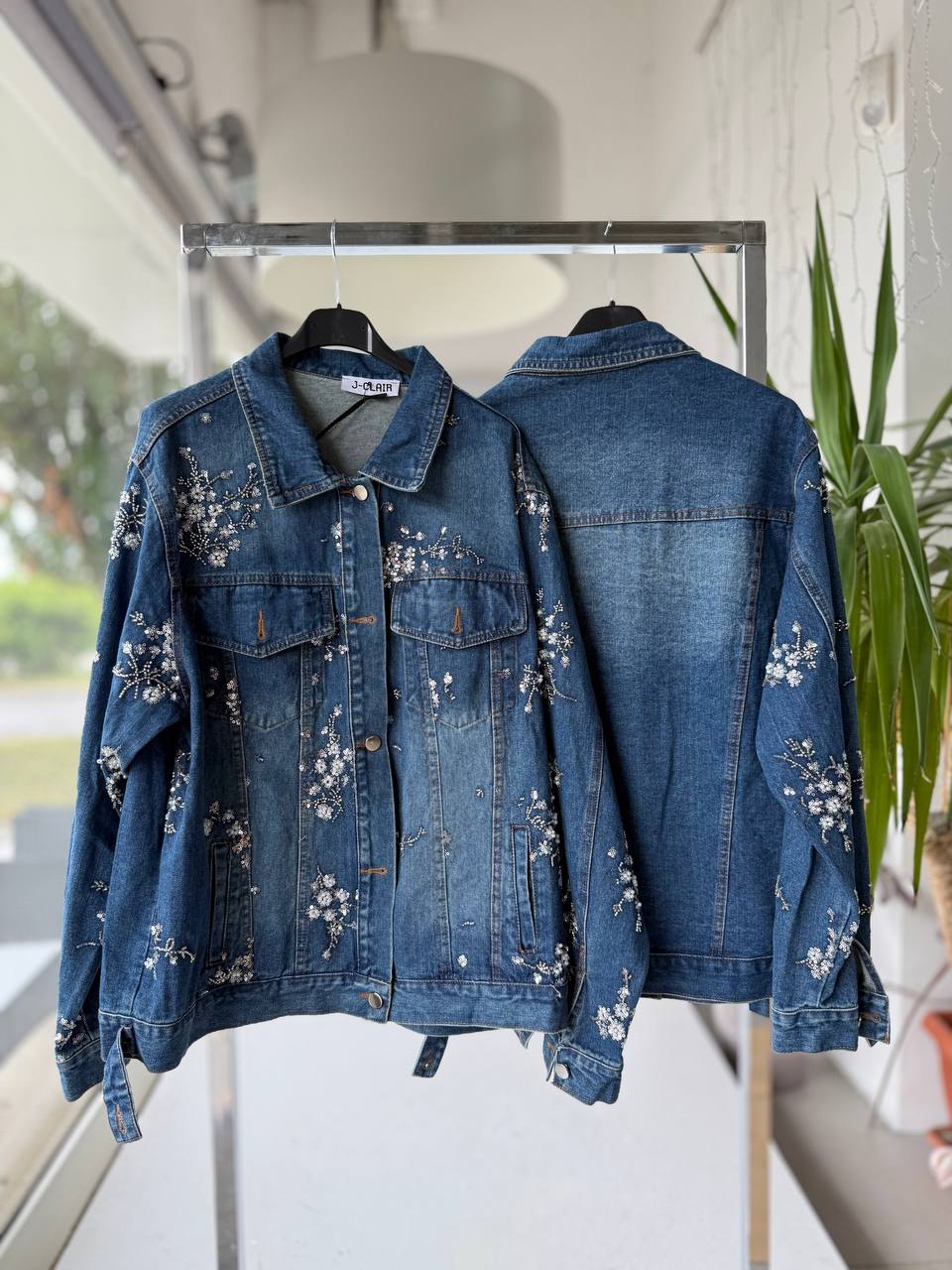 Joie Clair (J-Clair)