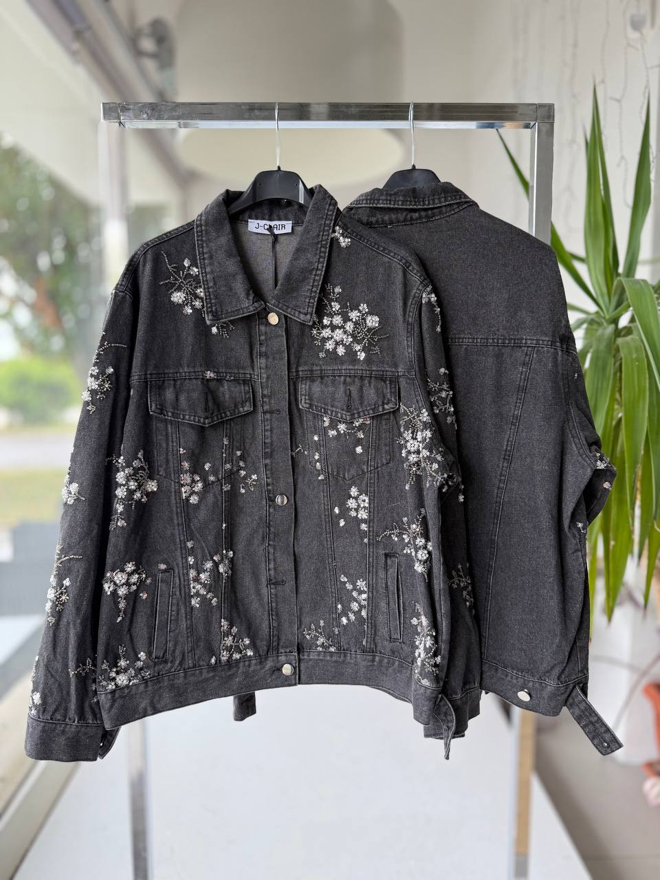 Joie Clair (J-Clair)