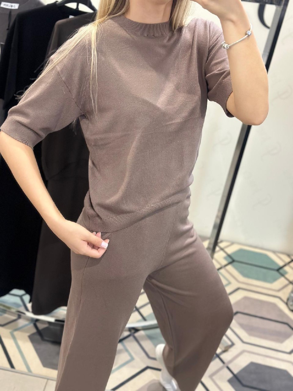 Фото Joie Clair (J-Clair)