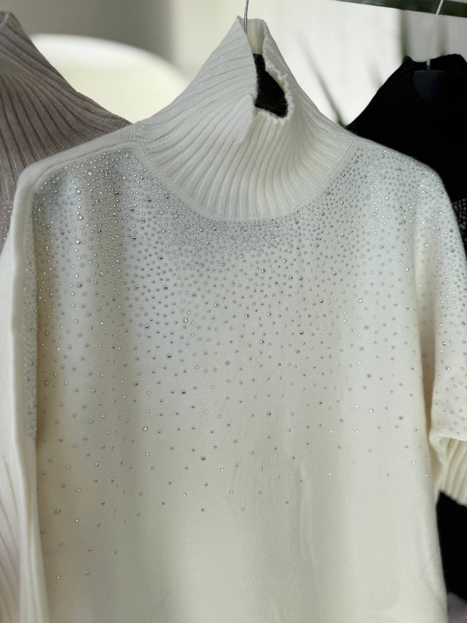 Joie Clair (J-Clair)