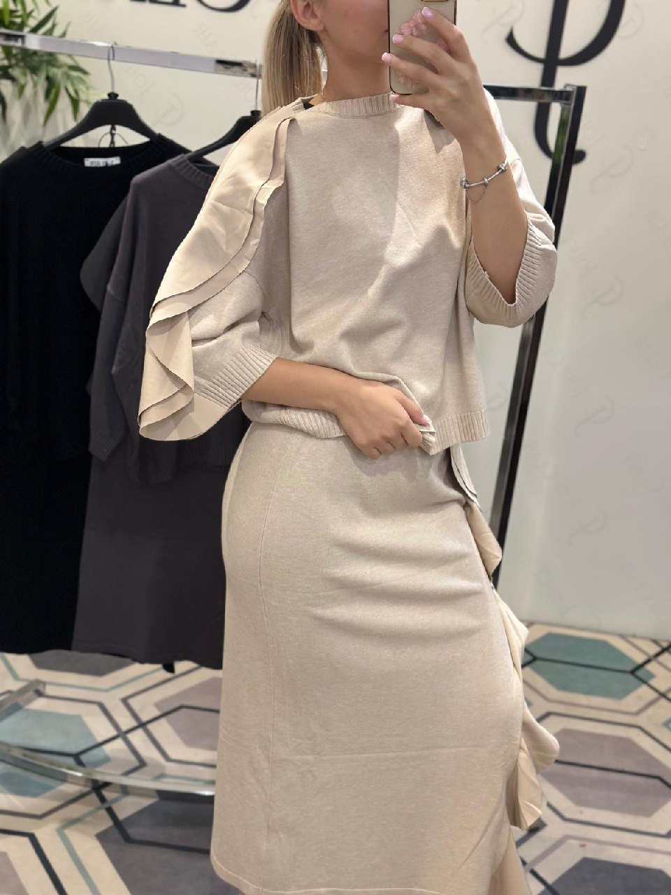 Joie Clair (J-Clair)