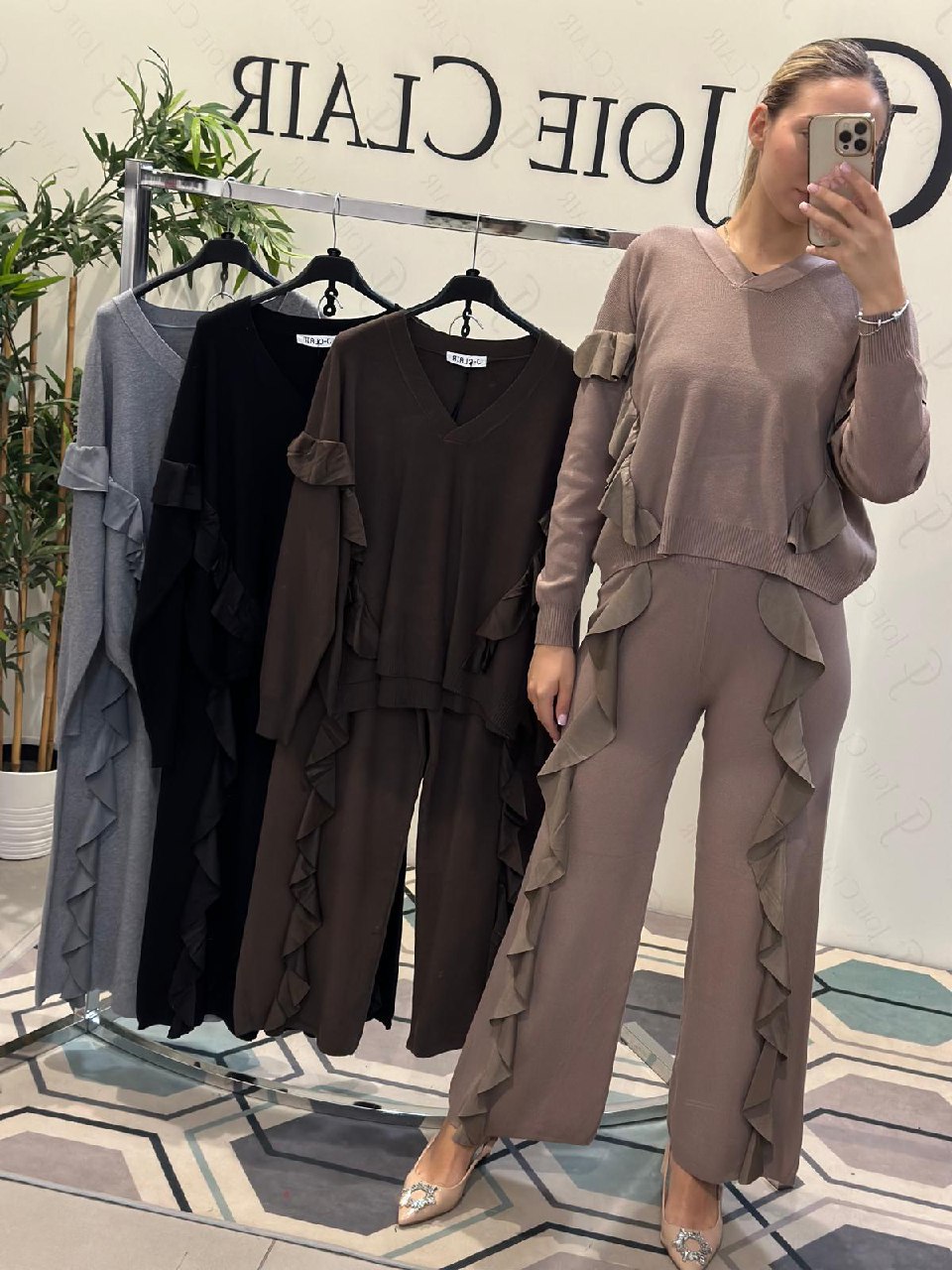 Joie Clair (J-Clair)