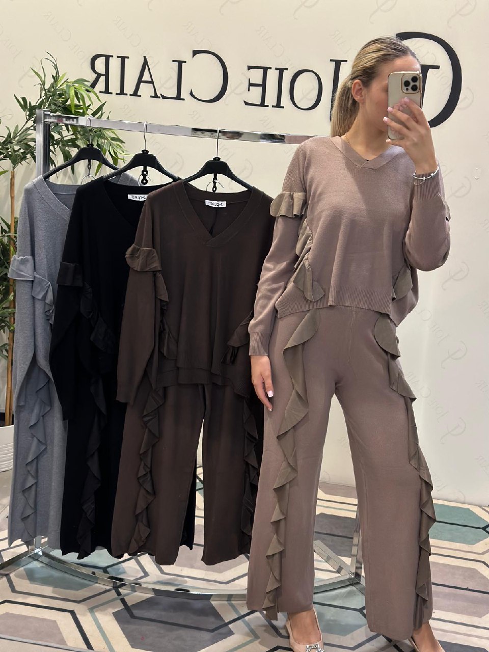 Joie Clair (J-Clair)