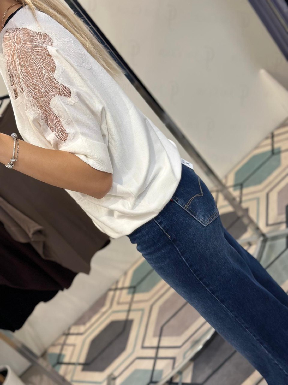 Joie Clair (J-Clair)