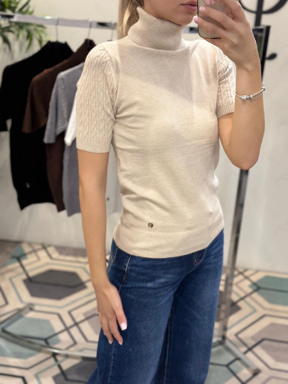 Joie Clair (J-Clair)