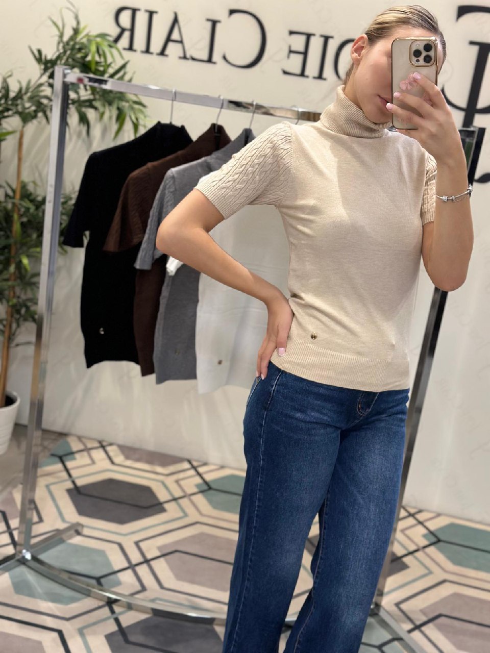 Joie Clair (J-Clair)