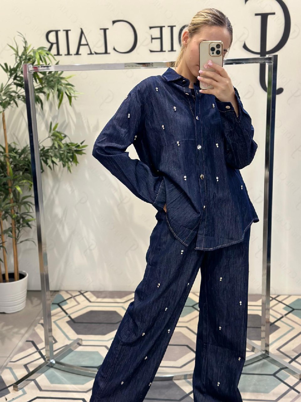 Joie Clair (J-Clair)