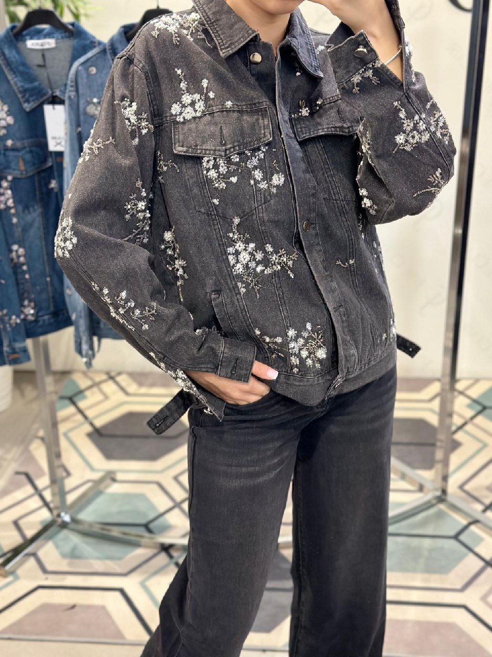 Фото Joie Clair (J-Clair)