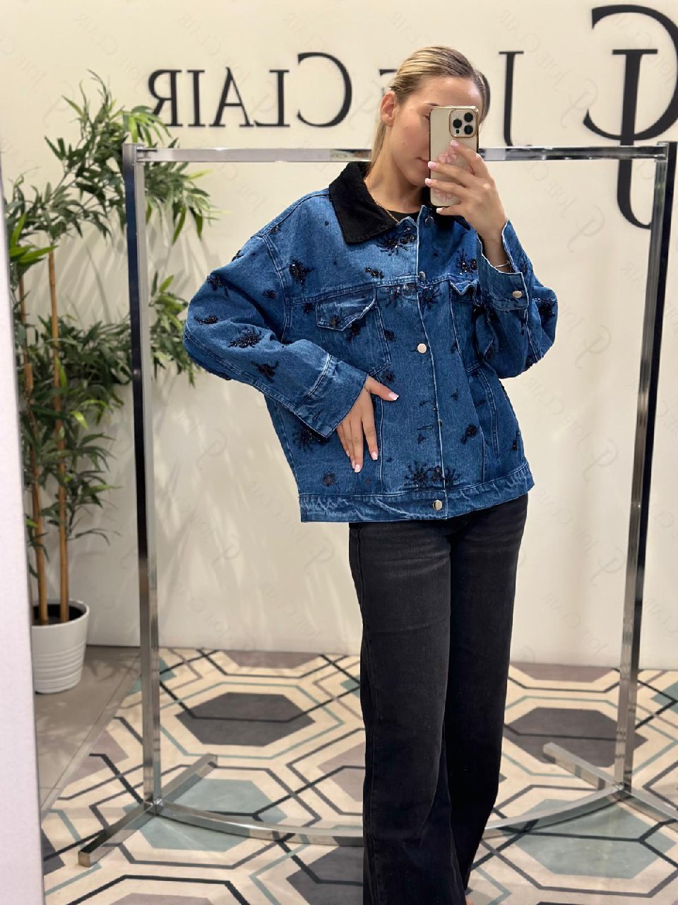 Фото Joie Clair (J-Clair)