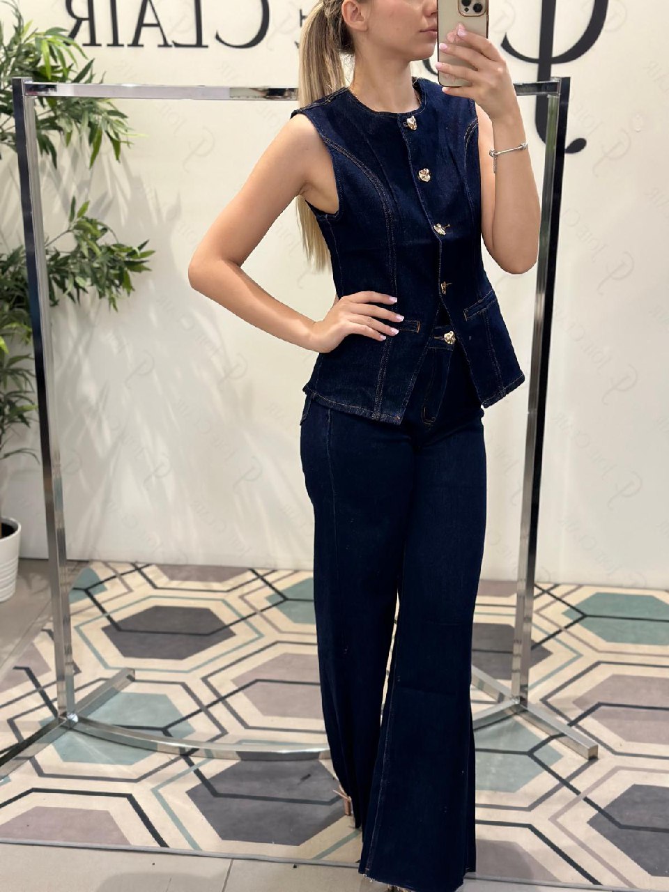 Фото Joie Clair (J-Clair)