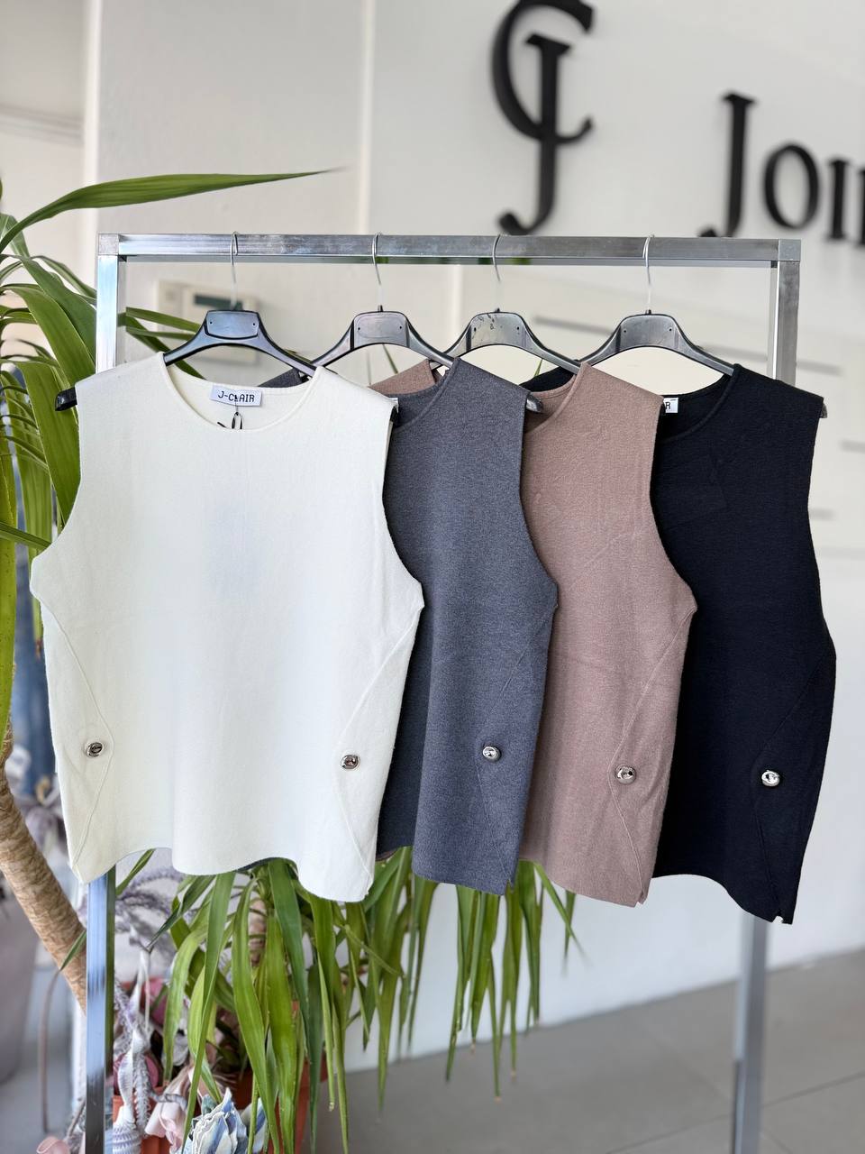 Joie Clair (J-Clair)