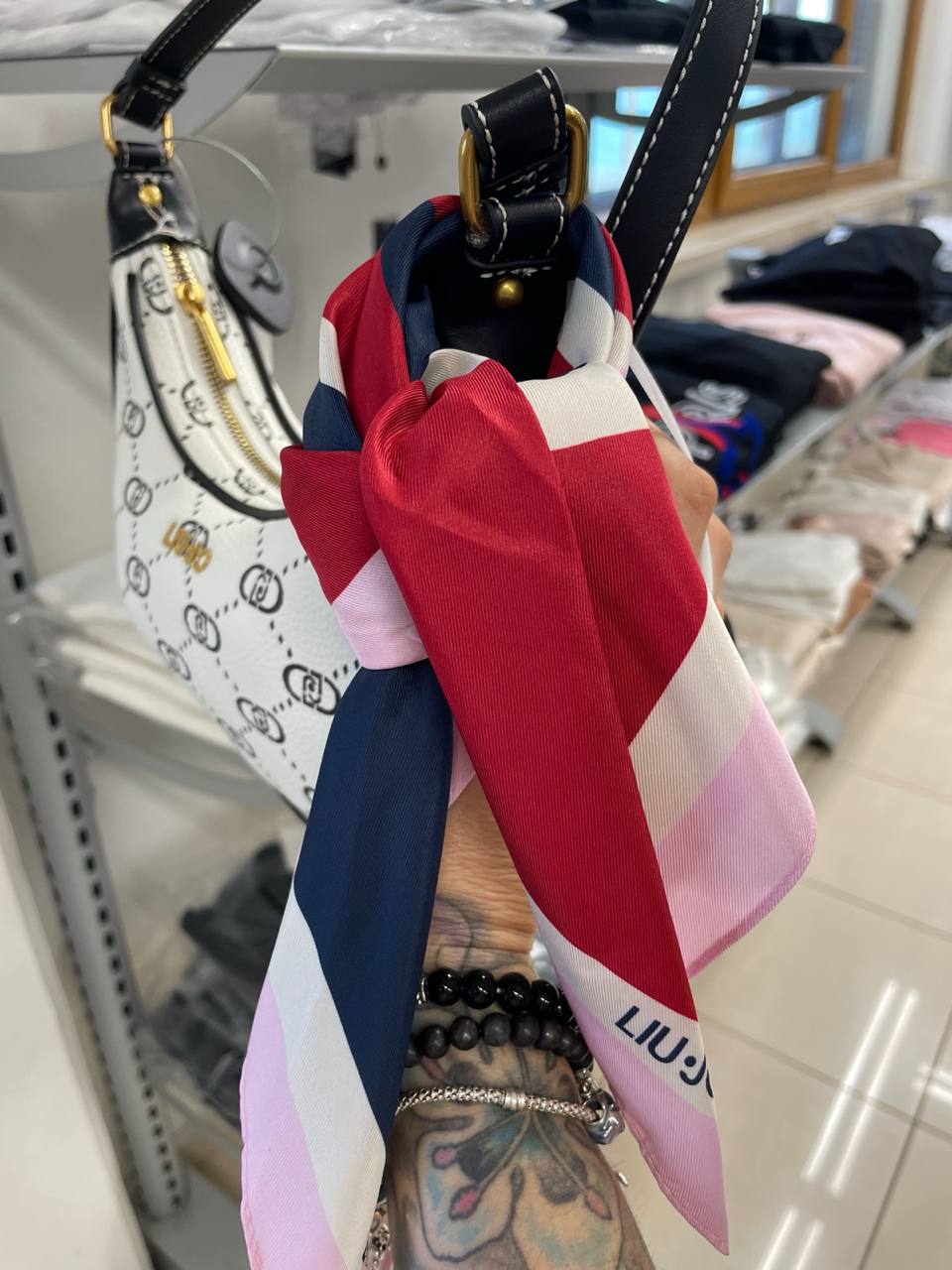 Фото Outlet