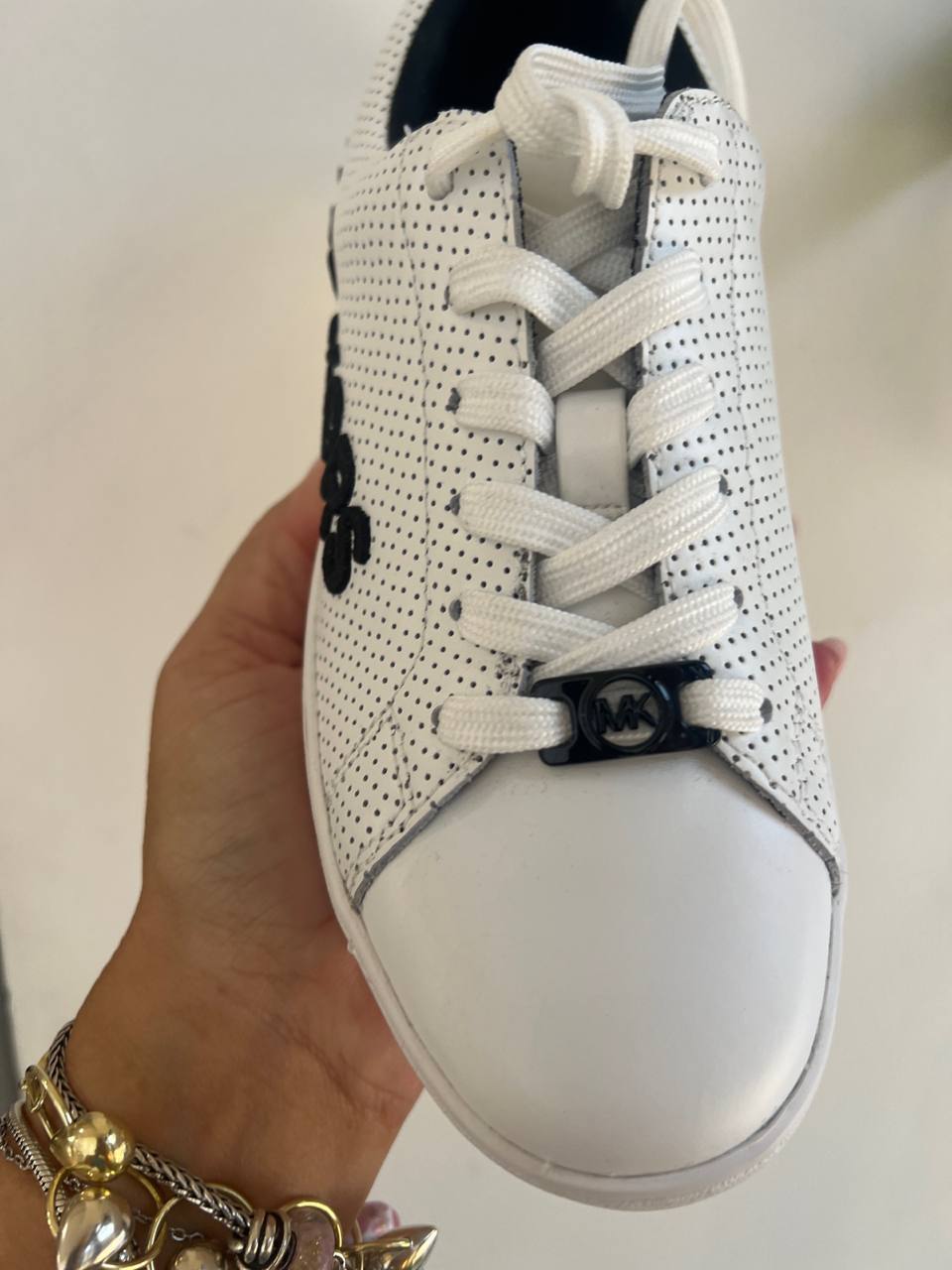 Фото Outlet