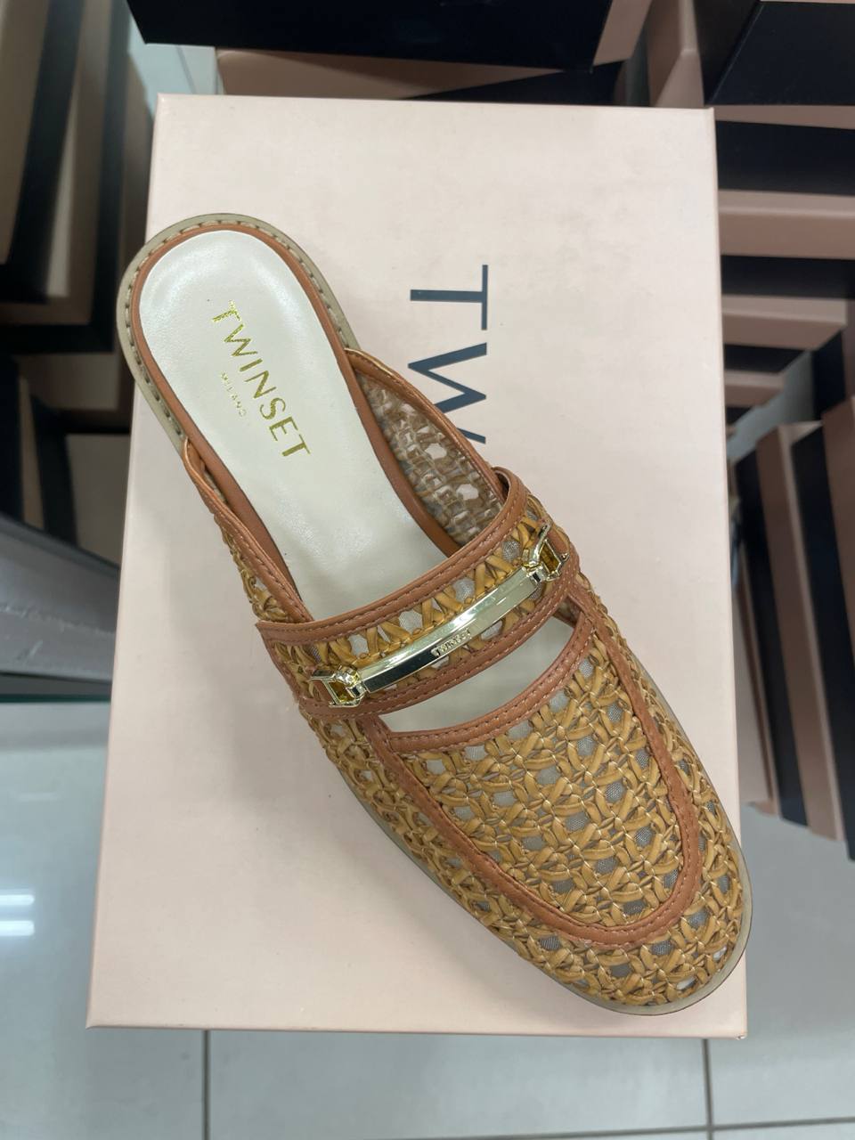 Фото Outlet