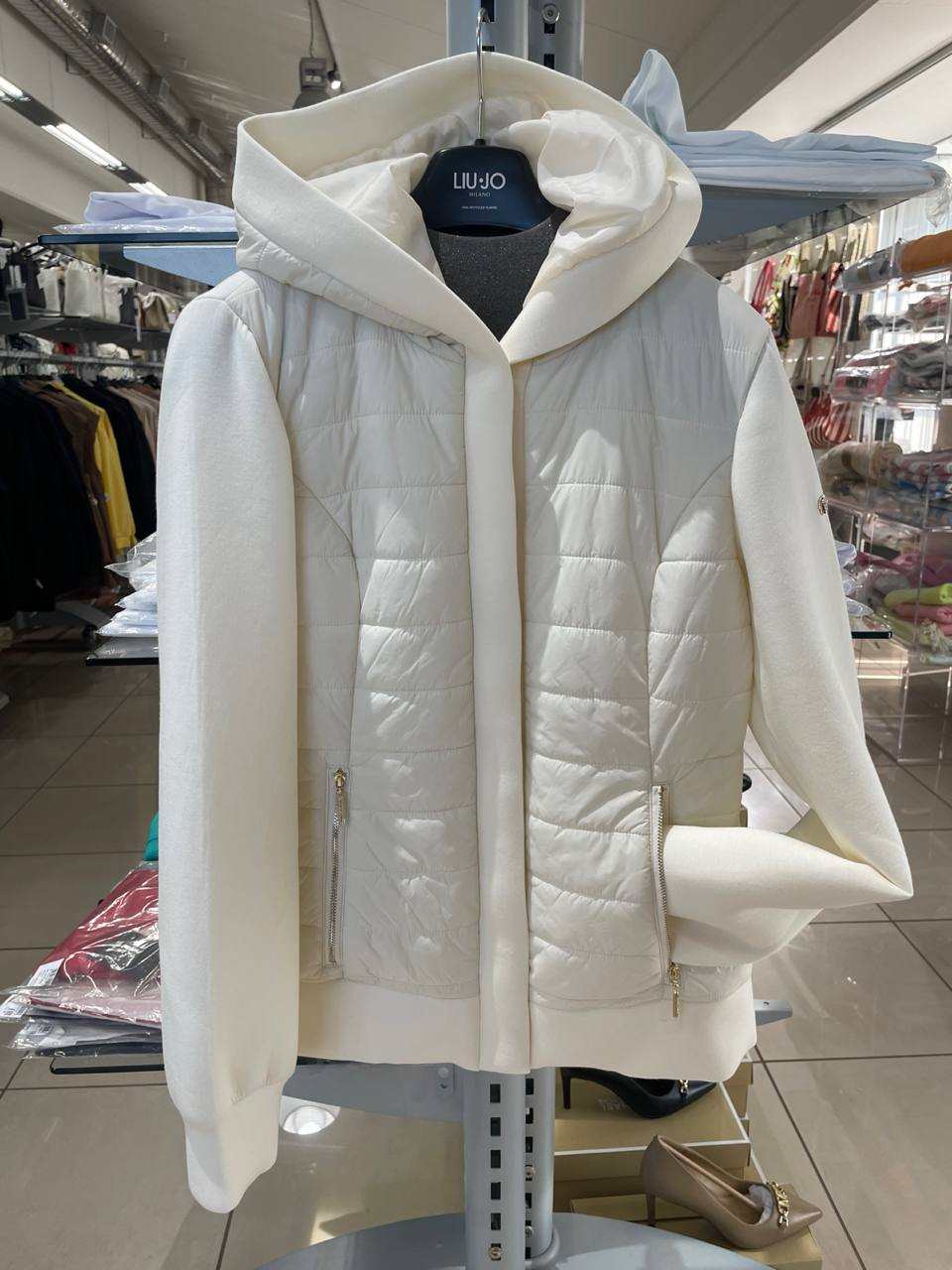 Фото Outlet