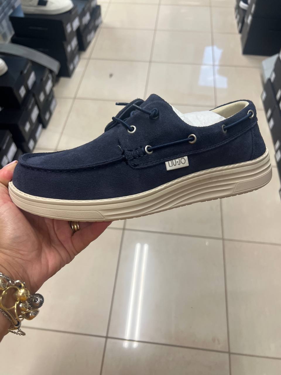 Фото Outlet