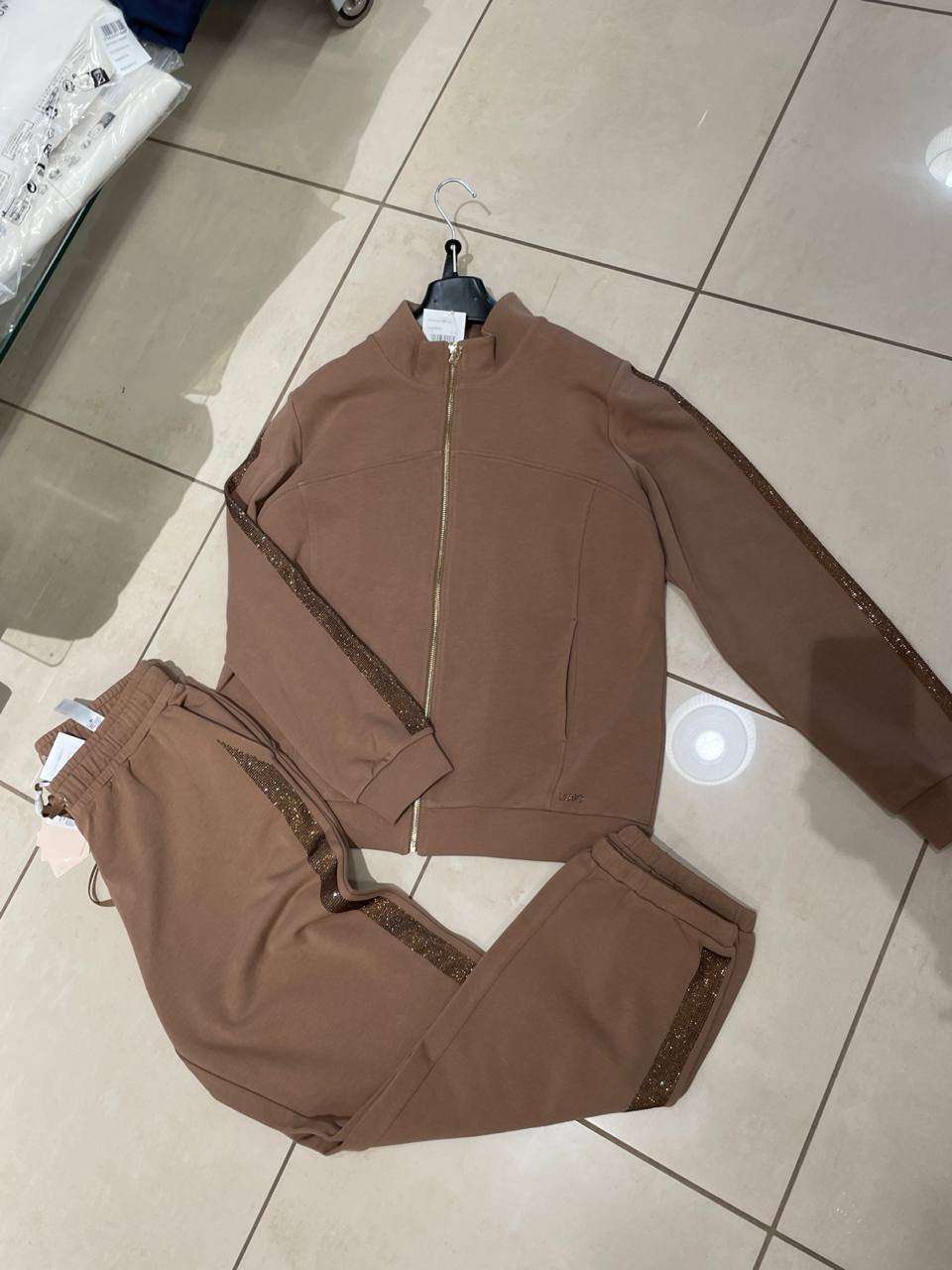 Фото Outlet