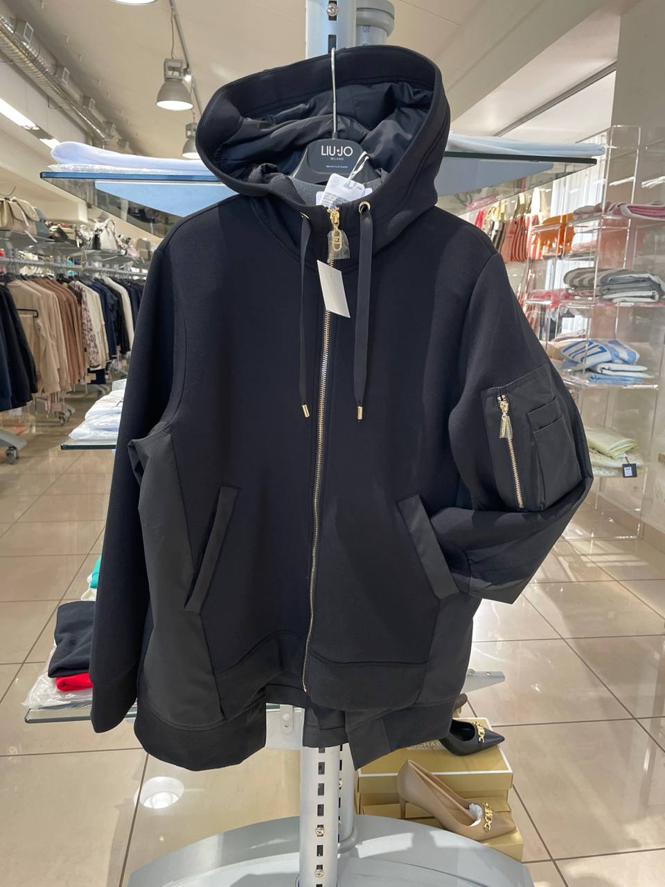 Фото Outlet