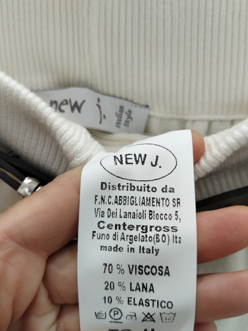 Фото New J