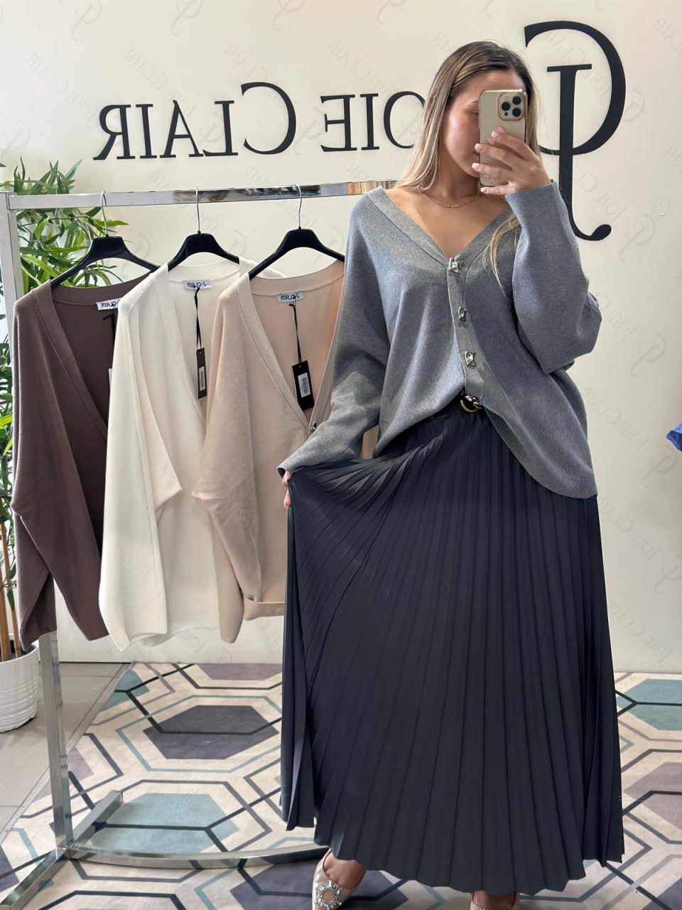 Joie Clair (J-Clair)