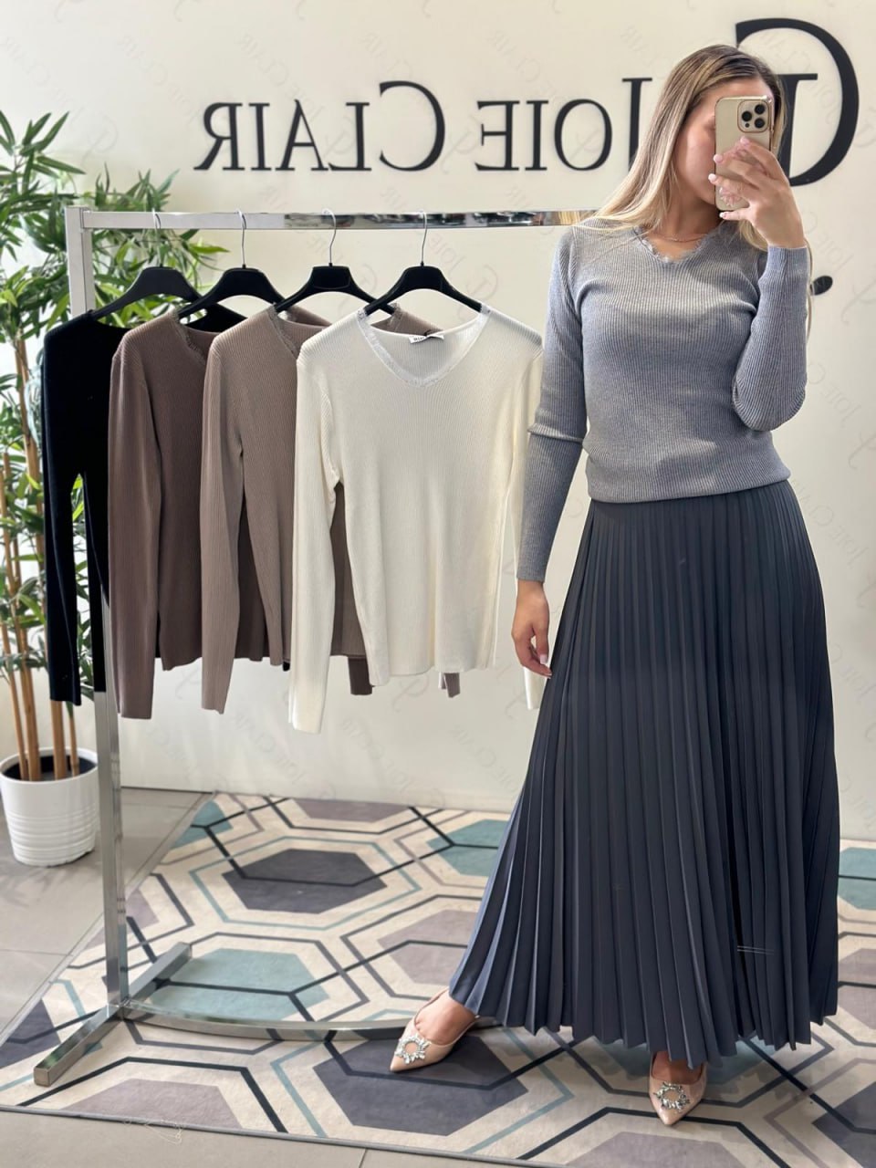 Joie Clair (J-Clair)