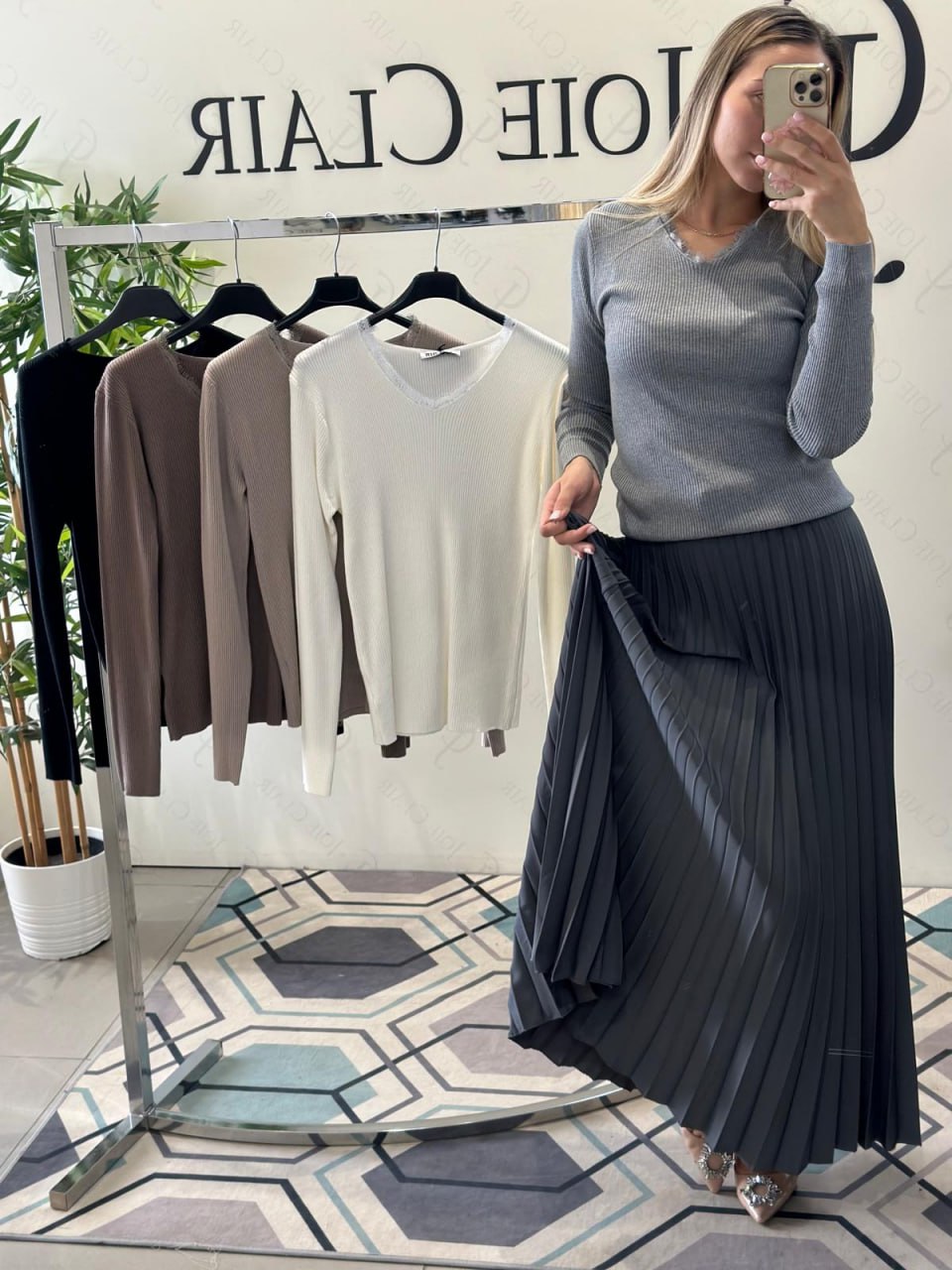 Joie Clair (J-Clair)