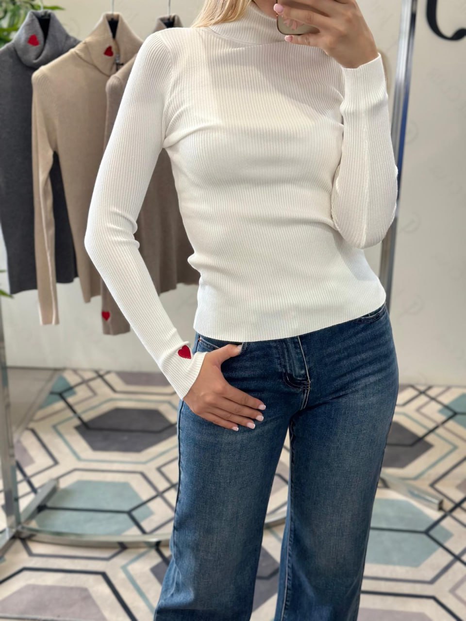 Joie Clair (J-Clair)