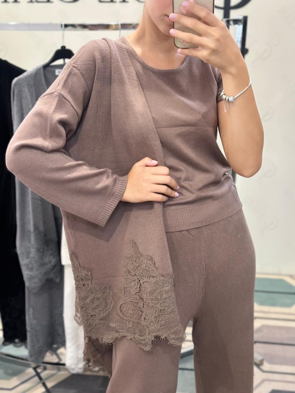 Joie Clair (J-Clair)