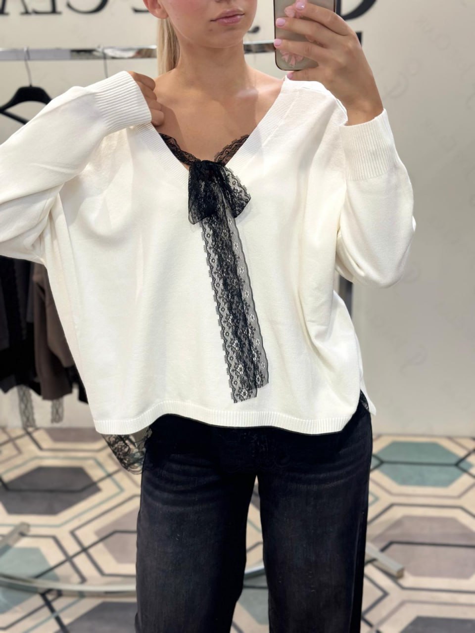 Joie Clair (J-Clair)