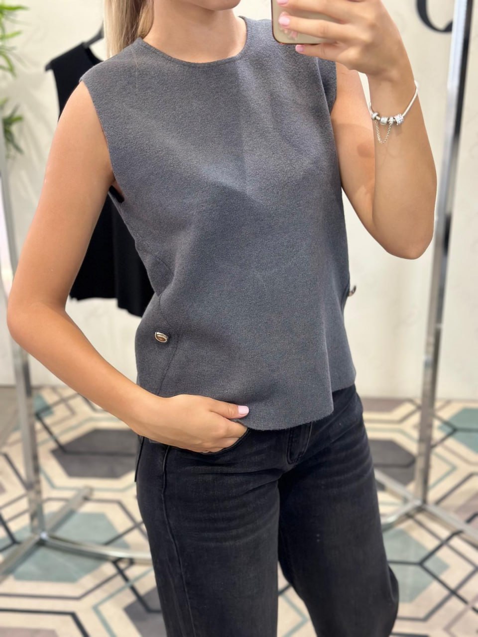 Joie Clair (J-Clair)