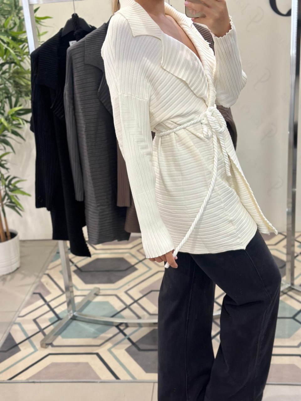 Joie Clair (J-Clair)