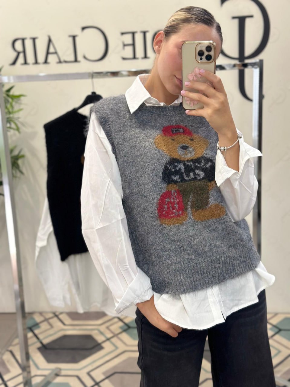 Joie Clair (J-Clair)