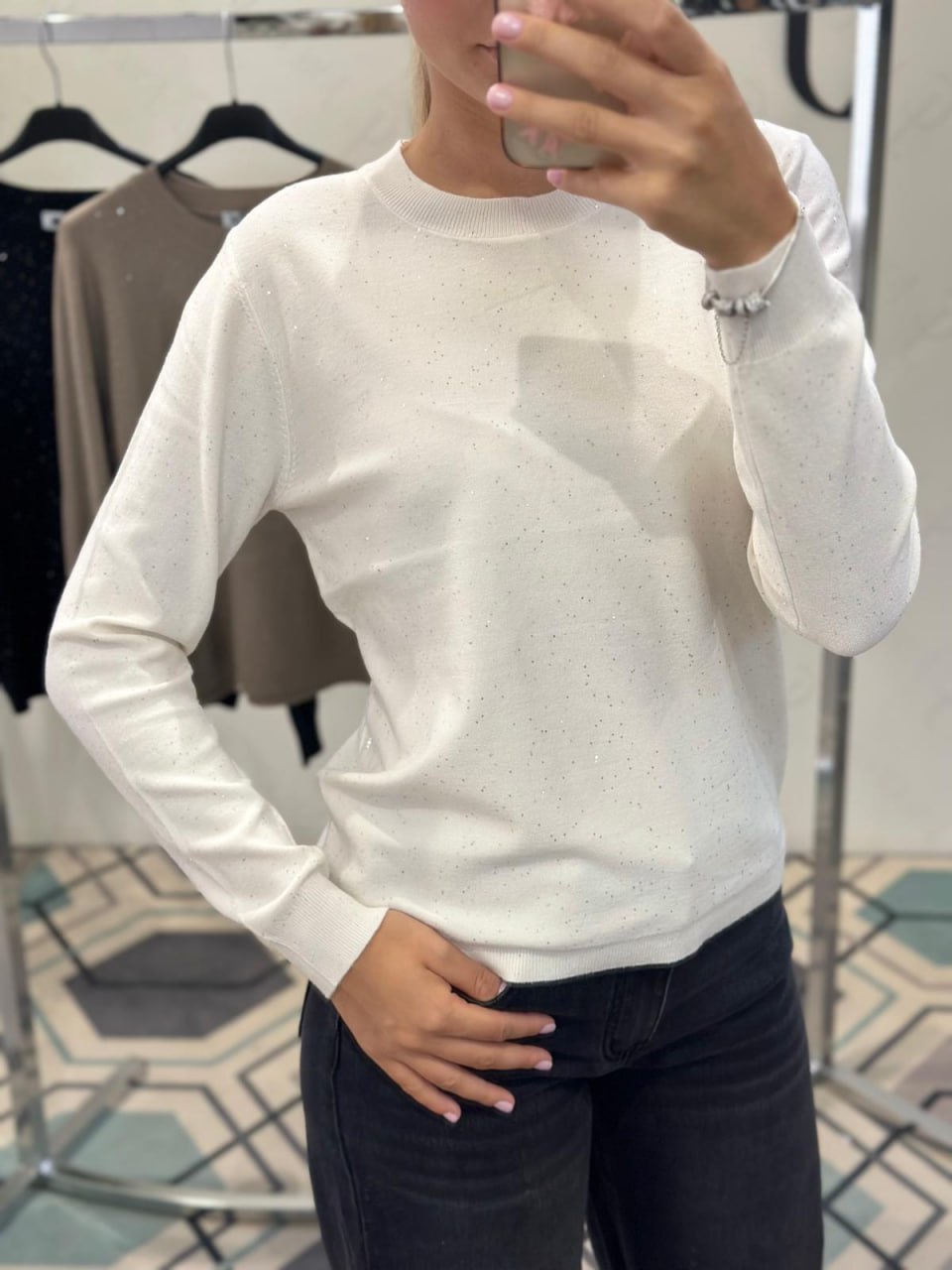 Joie Clair (J-Clair)