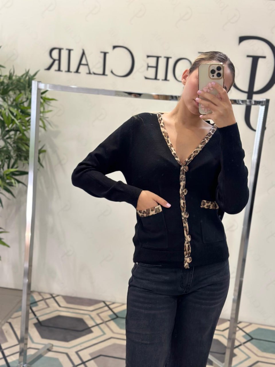 Joie Clair (J-Clair)