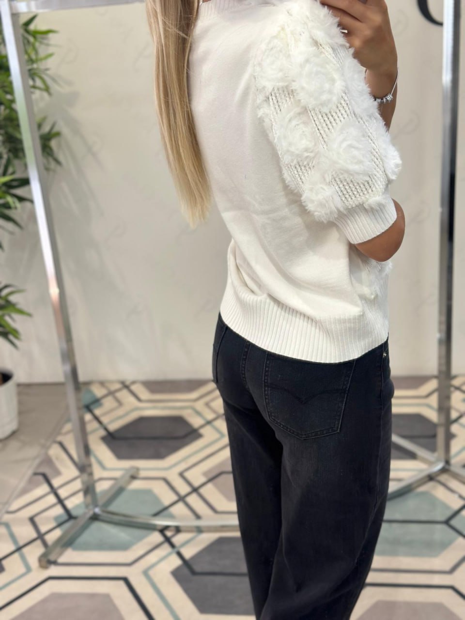 Joie Clair (J-Clair)