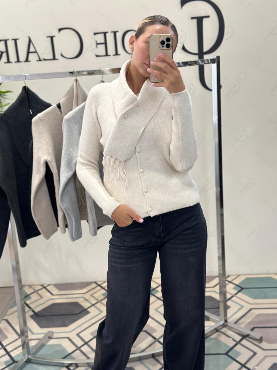 Joie Clair (J-Clair)