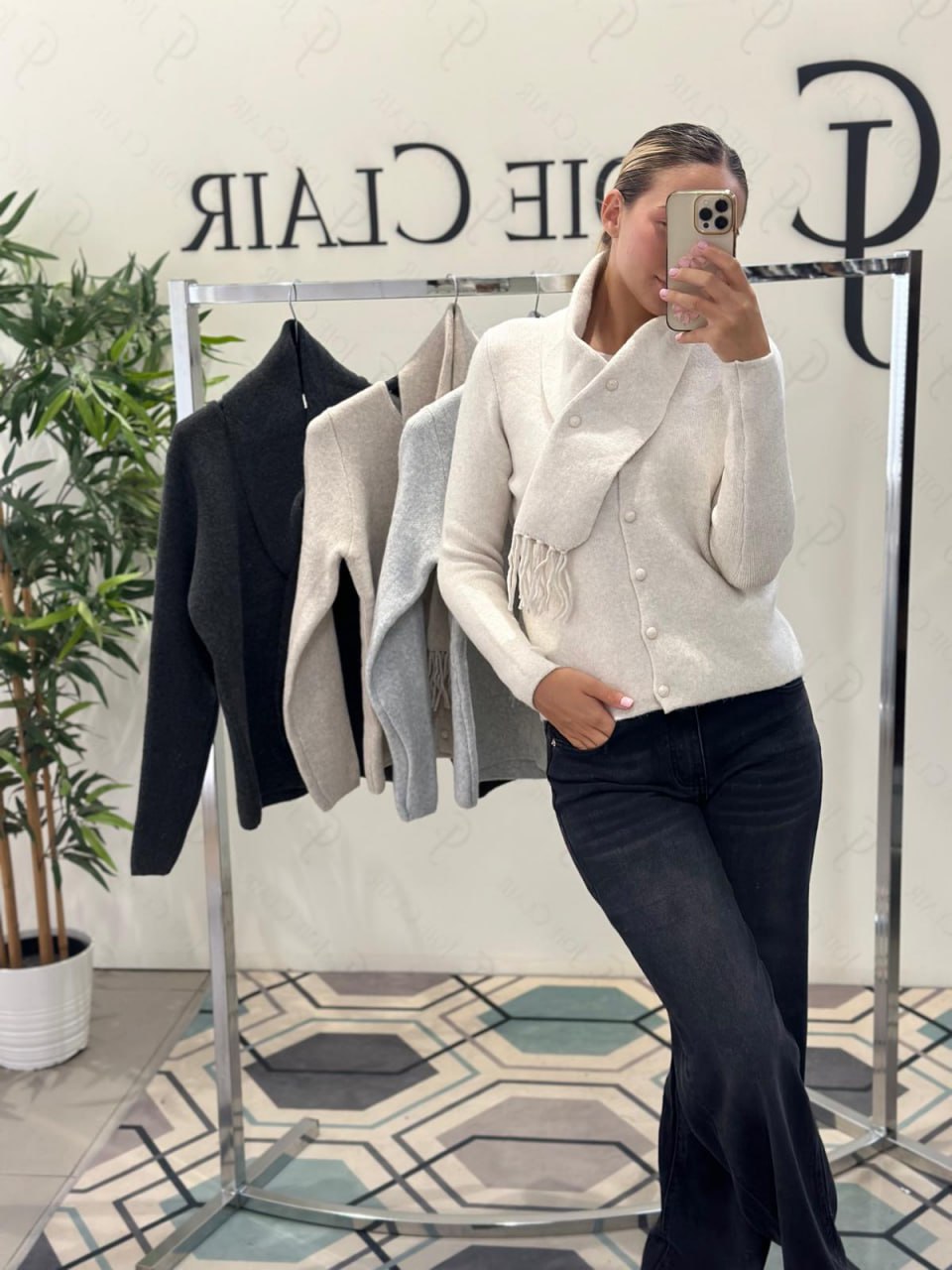 Joie Clair (J-Clair)