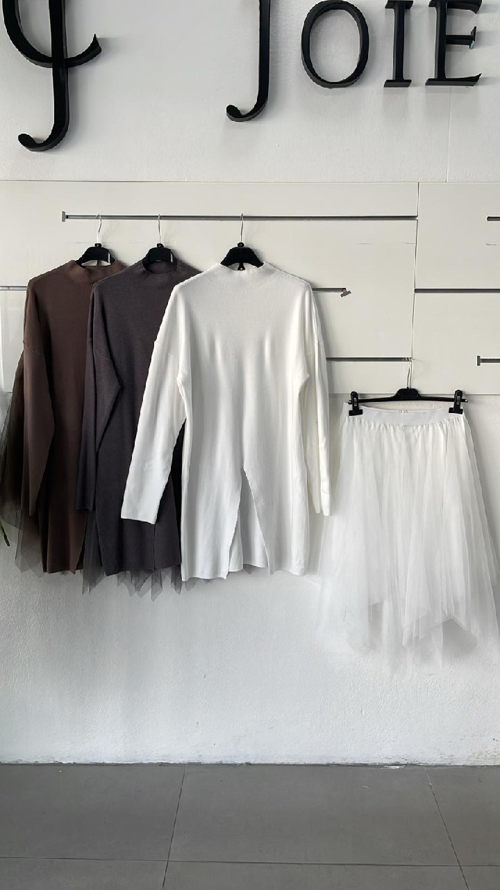 Joie Clair (J-Clair)