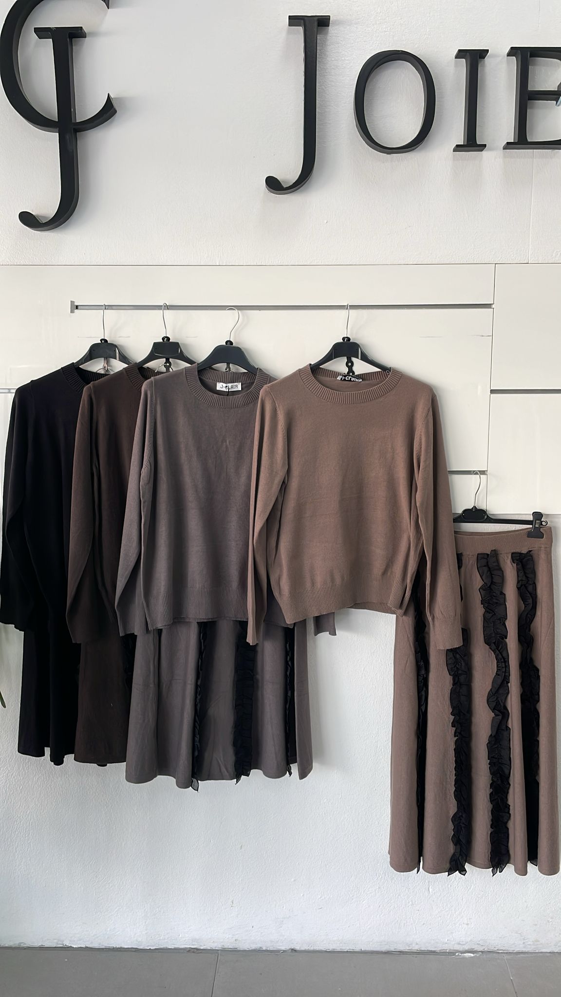 Joie Clair (J-Clair)