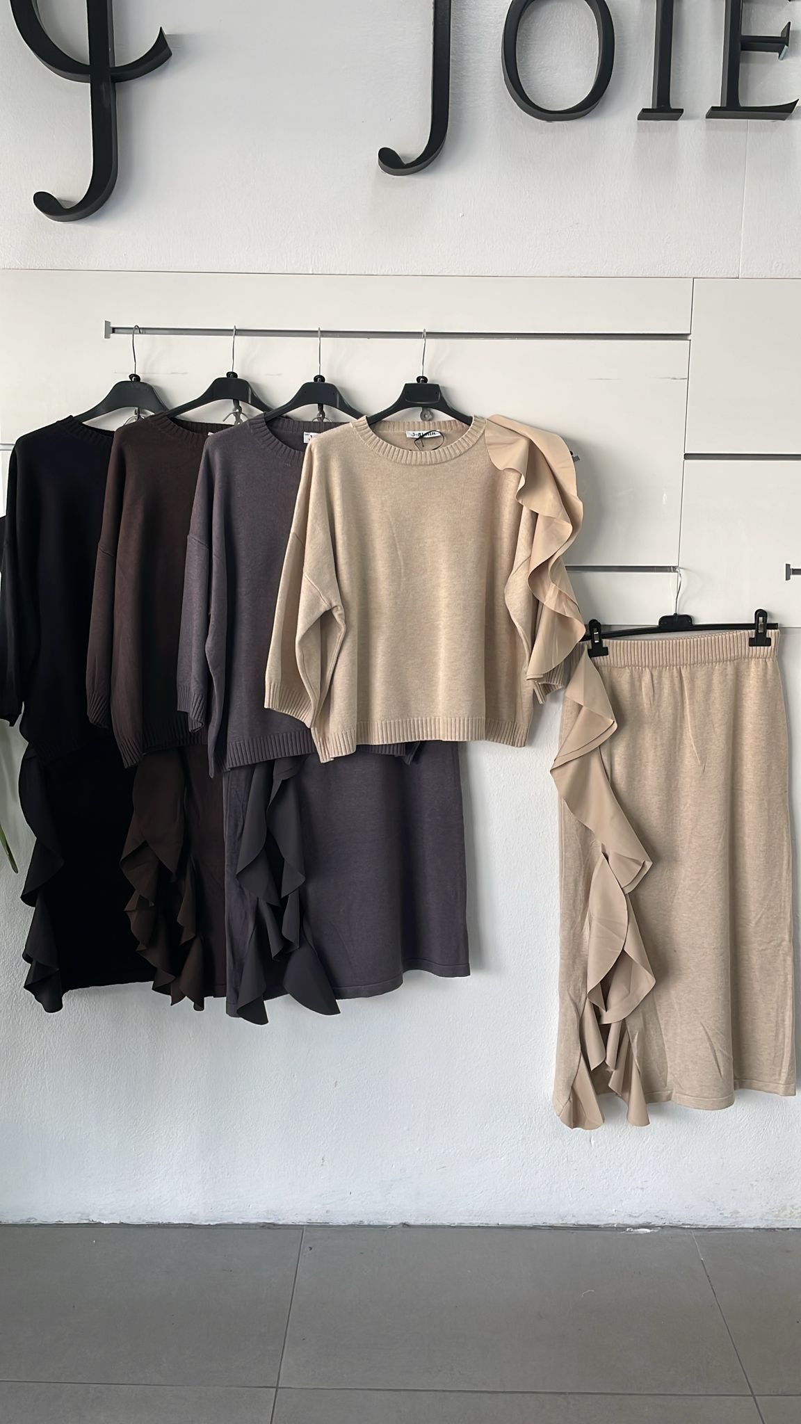 Joie Clair (J-Clair)