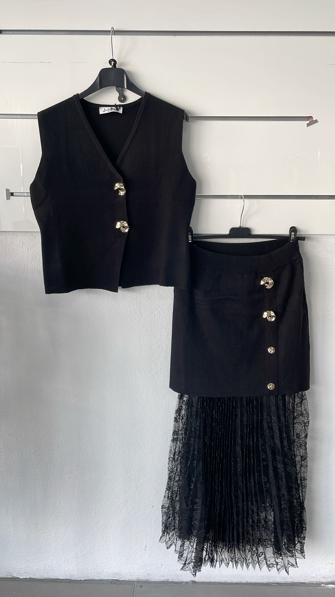 Joie Clair (J-Clair)