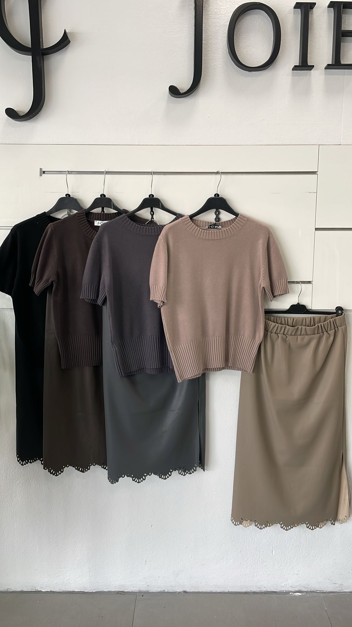 Joie Clair (J-Clair)