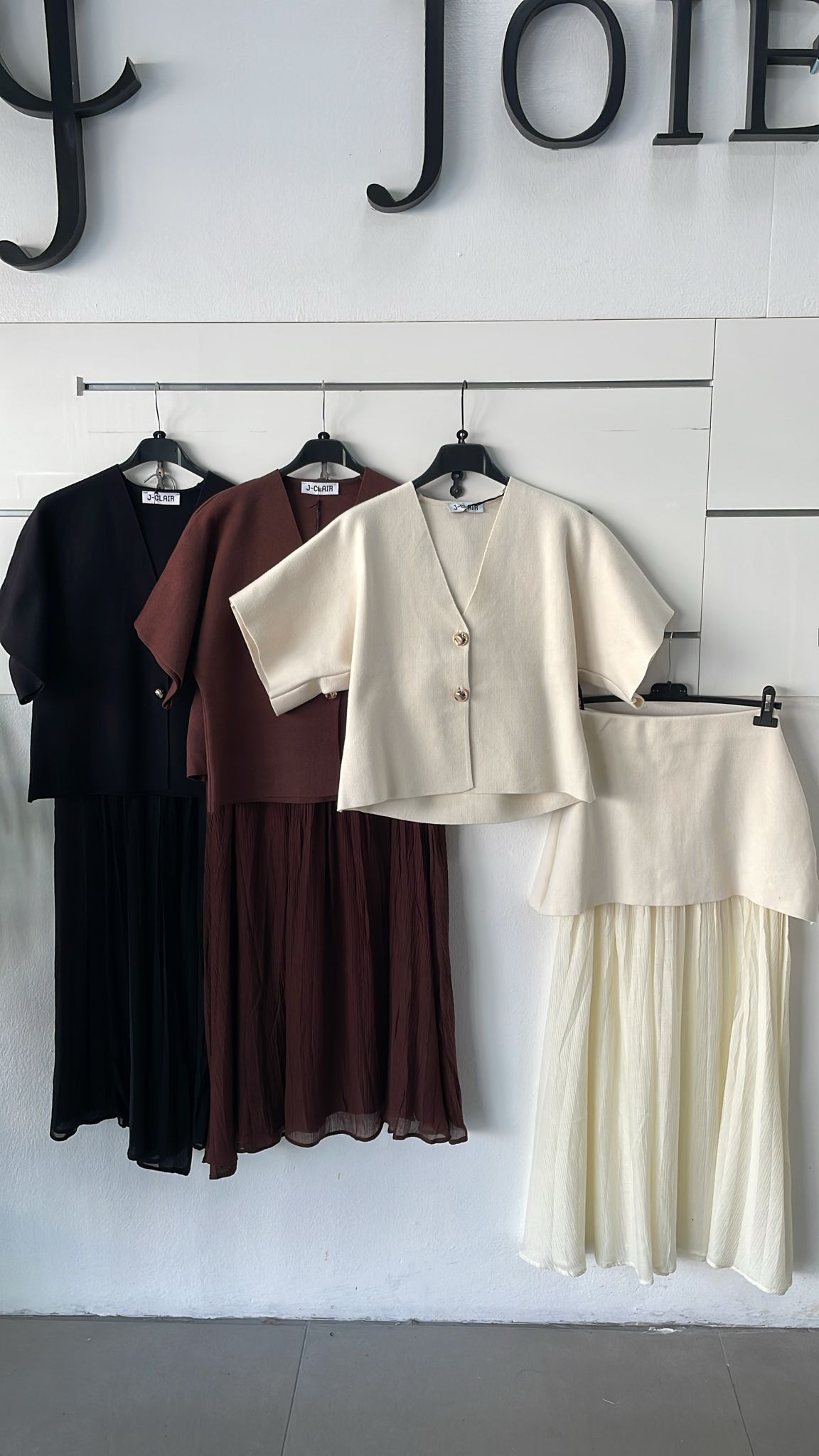 Joie Clair (J-Clair)